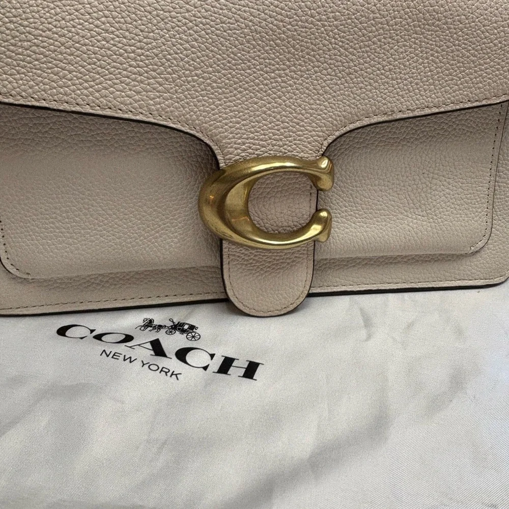 Coach Tabby 26 Shoulder Bag in Polished Pebble Leather - Chalk - Picture 14 of 16